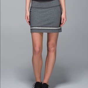 Lululemon Refresh skirt size 4